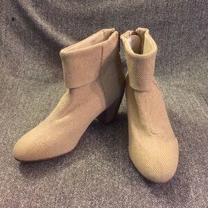 BUCCO CAPENSIS "Earla" Cuffed Zip Back Canvas Ankle Boots